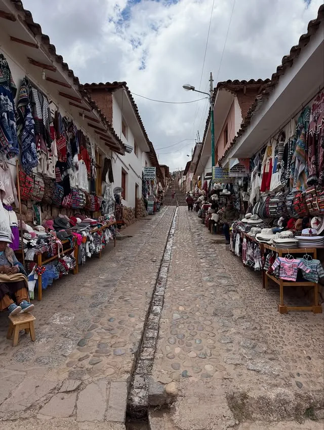 Sacred Valley and Machu Picchu Tour 2 Days / 1 Night