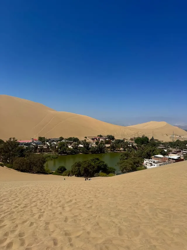 Huacachina dunes